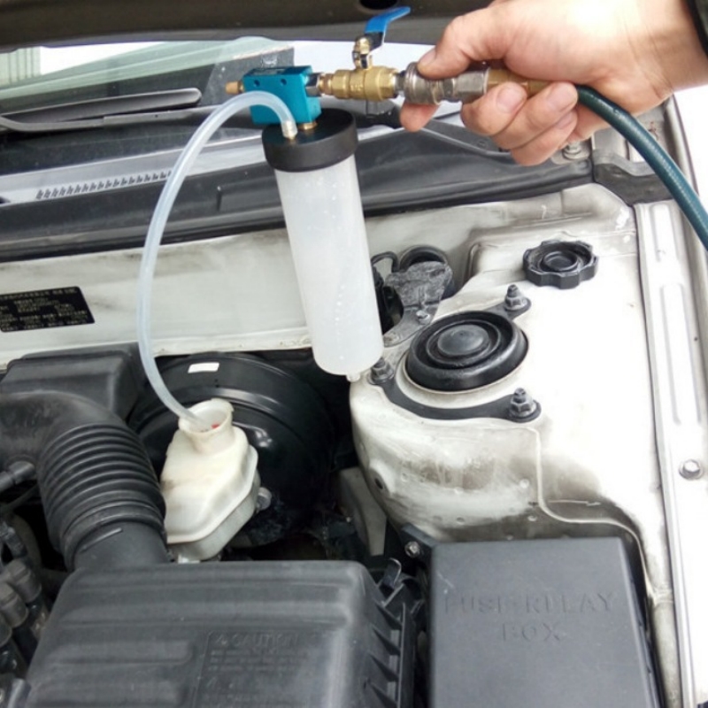 Zestaw do odpowietrzania hamul – Brake Bleeder Kit recenzja i cena